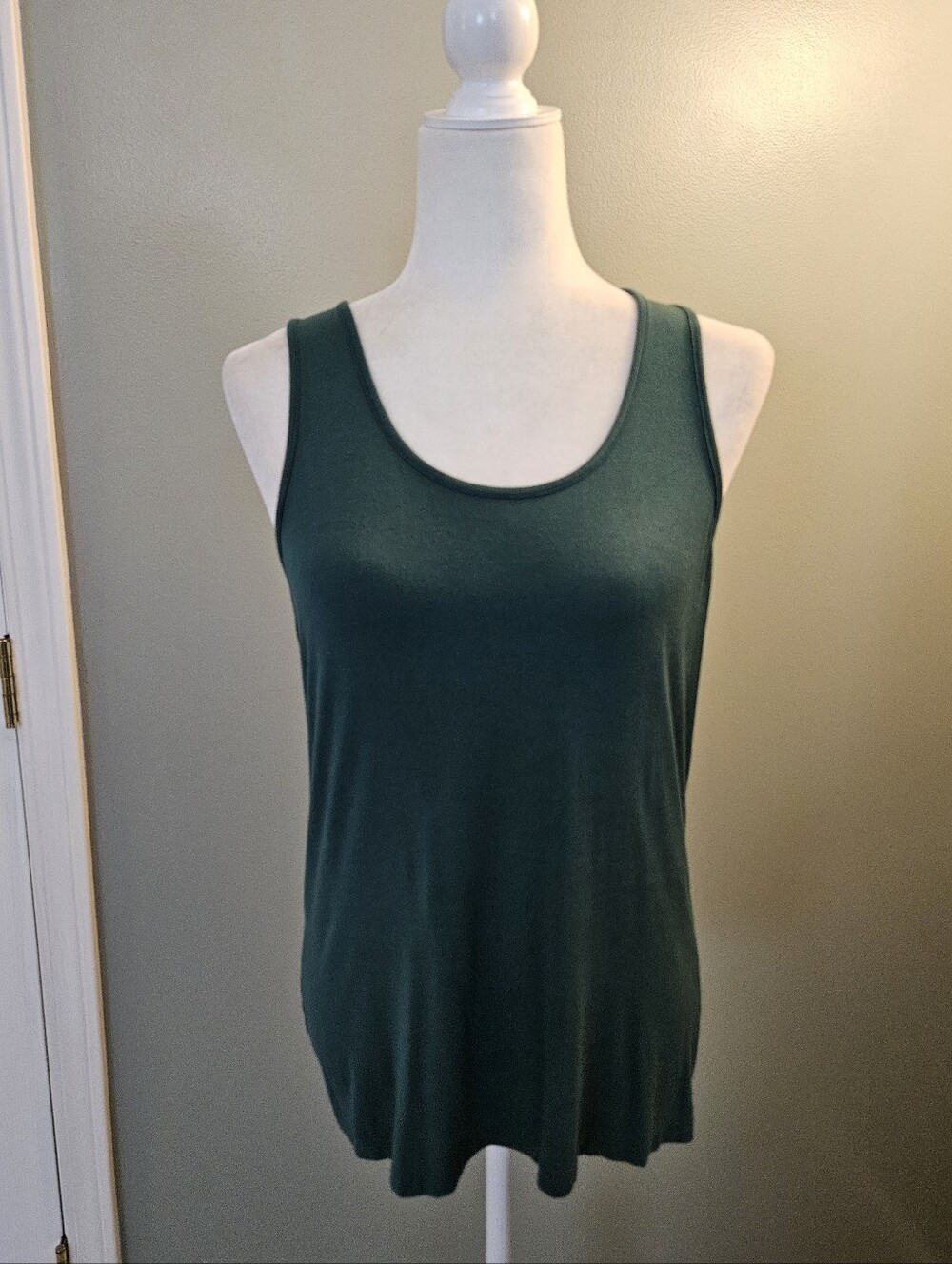 Adore Me Forest Green Scoop Neck Racerback Tank Top Women's Size Medium M